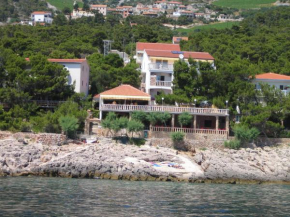Apartments by the sea Sveta Nedilja, Hvar - 13176